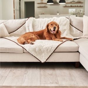 Waterproof/Faux Fur Throw Blanket for Dogs (50”x60”)